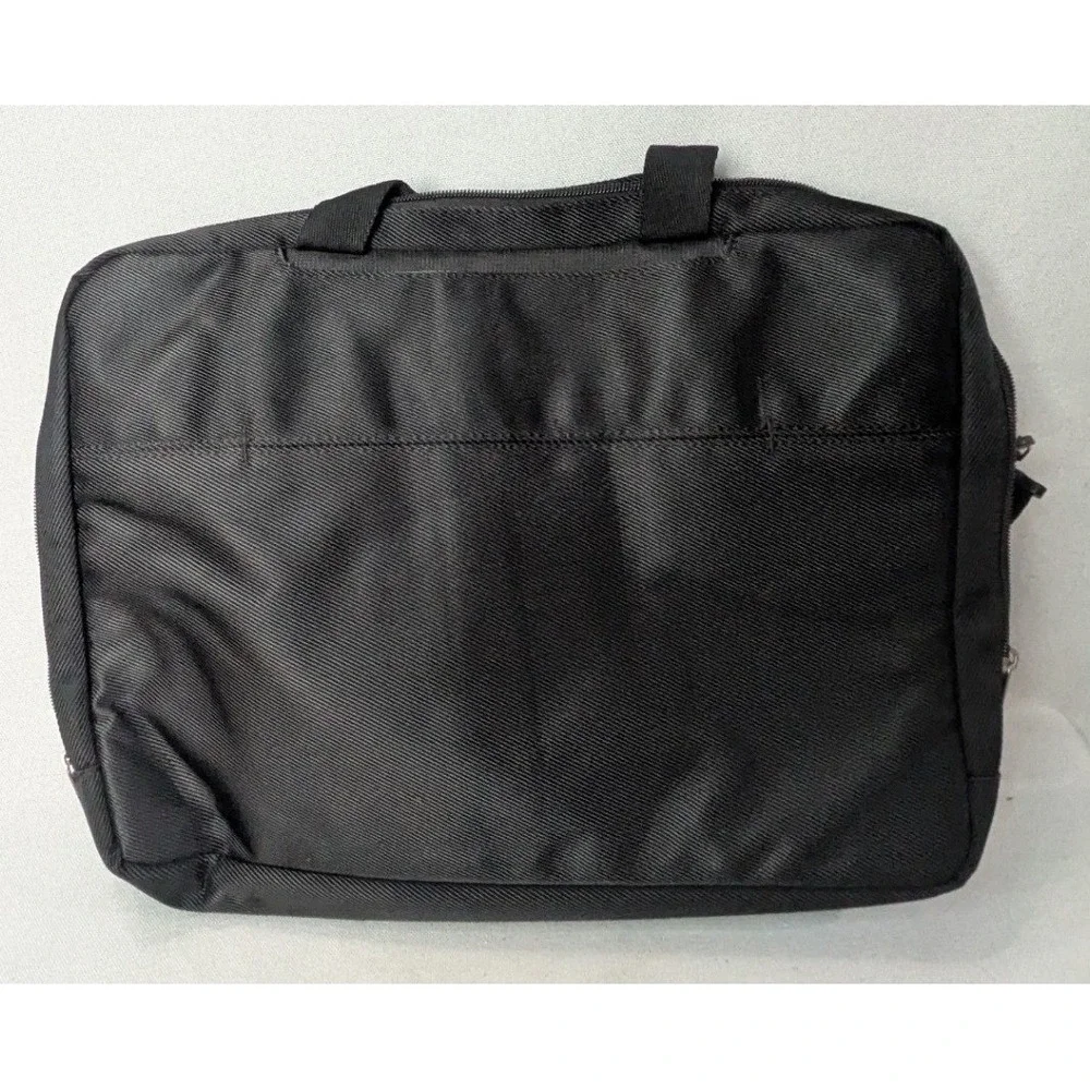 Solo New York Laptop Briefcase Messenger Bag Black Large Excellent Professional
